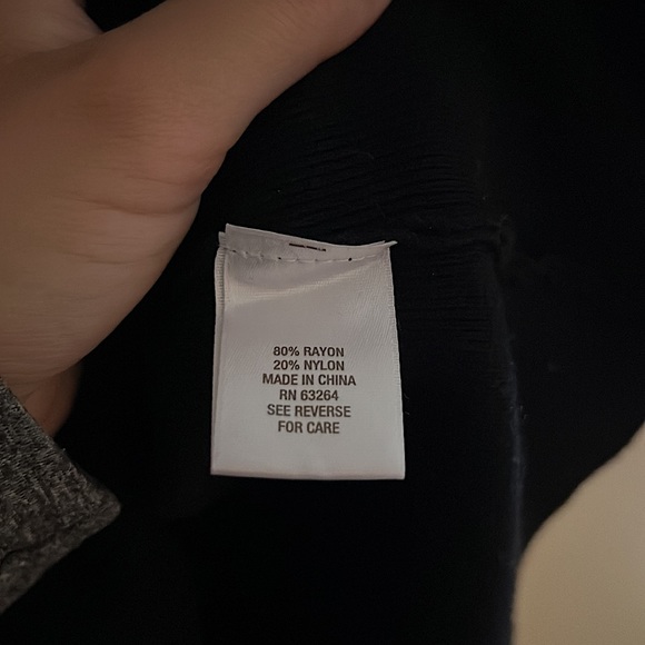 ▪️CB Established 1962: Black scoop sweater, quarter sleeve, white button trim, L - Picture 6 of 10